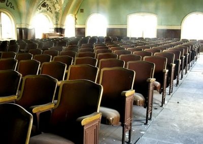 15-current_color-pic-of-chairs-in-chapel-min