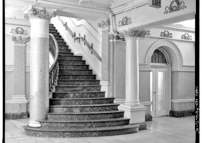 18-historic_b_w-staircase-min