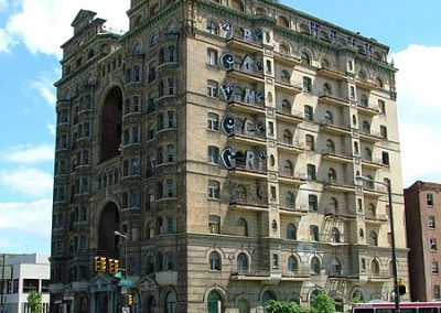 2-current-color-picture-of-whole-building-with-signage-completely-visable-min