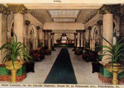 3-historic-color-news-clip-picture-of-lobby-min