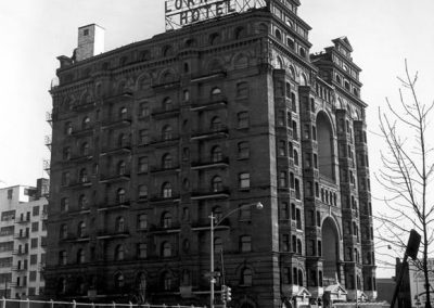 39-historic_21-b_w-full-side-angle-view-of-exterior-with-full-signage-min